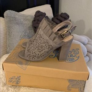 Gorgeous Suede Sandal